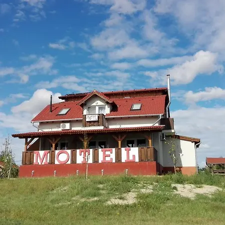 מוטל Kisdunapart 510 3*